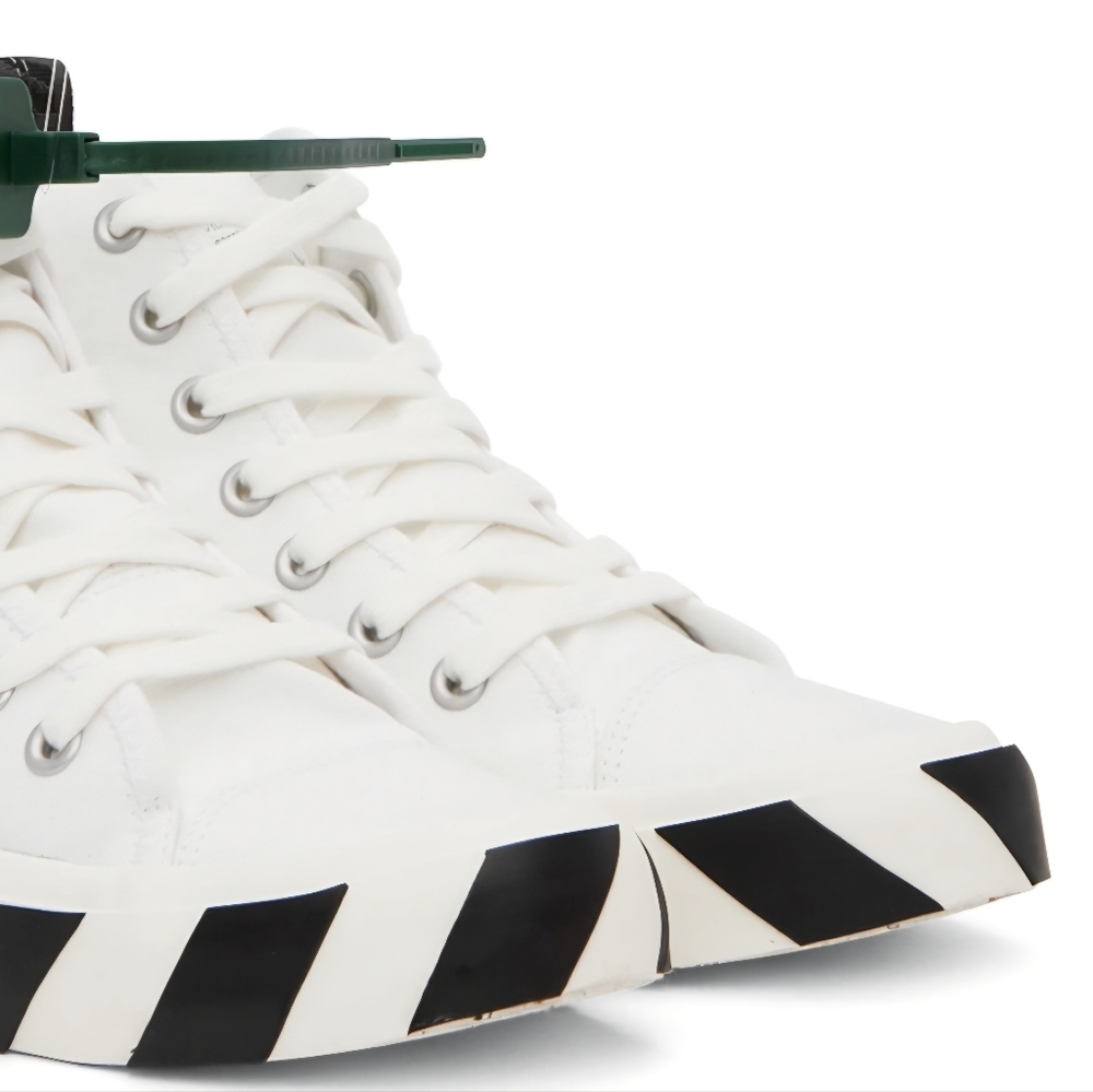 Men’s off-white mid top vulcanize sneaker 
